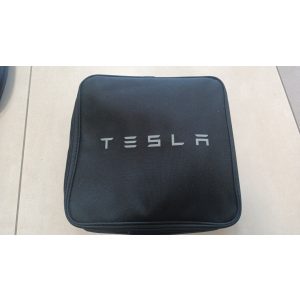 Tesla UMC2 második generációs hordozható töltésvezérlő, új állapotban, készletben schuko adapterrel. gyári táskában, 1 év jótállással!