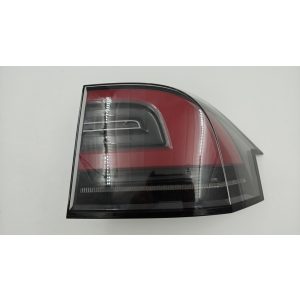 Tesla Model X hátsó lámpa jobb külső 1034335-00