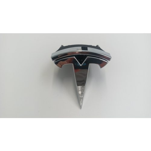 Tesla első logo krómozott felülettel 1053686-00