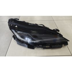   Tesla Model 3 Highland első fényszóró jobb használt, bontott, szép állapotban 1760889-00-F